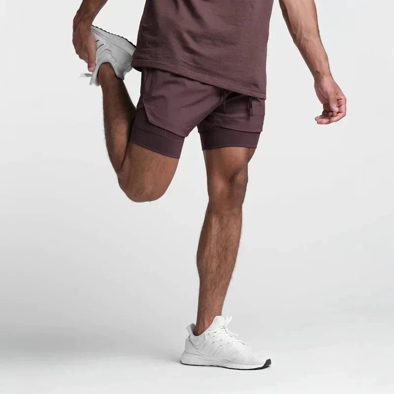Men’s shorts with drawstring and pockets