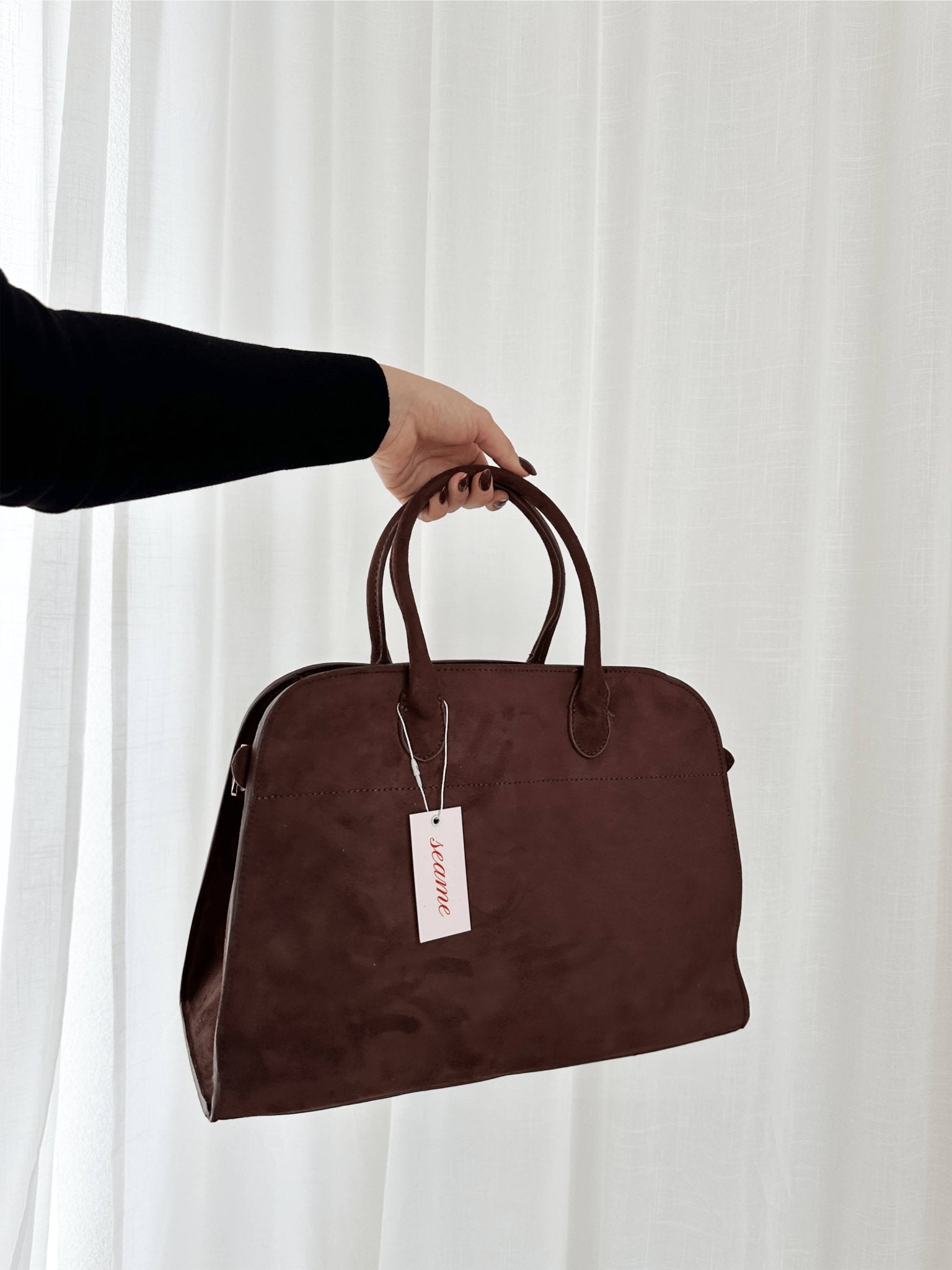 Women’s Boston bag in dark brown suede-look material with handles and zipper closure