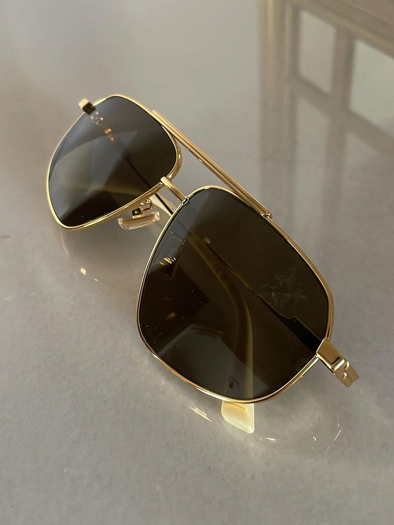 Women’s aviator sunglasses with metal frame – gold/black