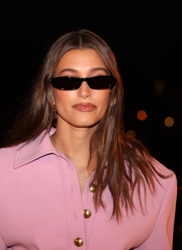 Women’s oval sunglasses with slim plastic frame – Y2K style